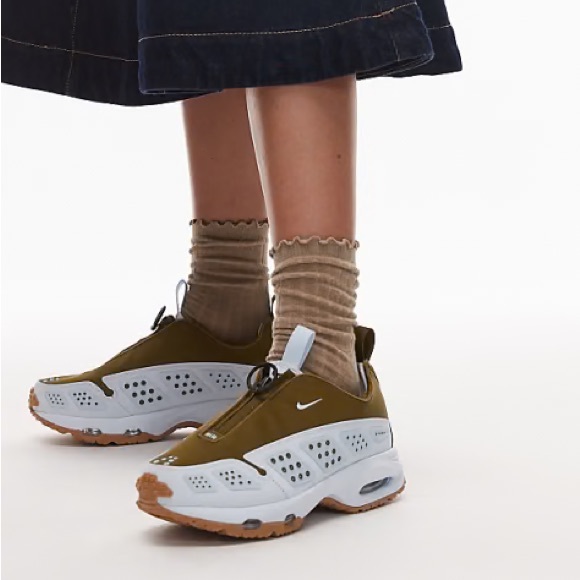 Nike Air Max SNDR Sneakers Women's 8.5 - Picture 3 of 9